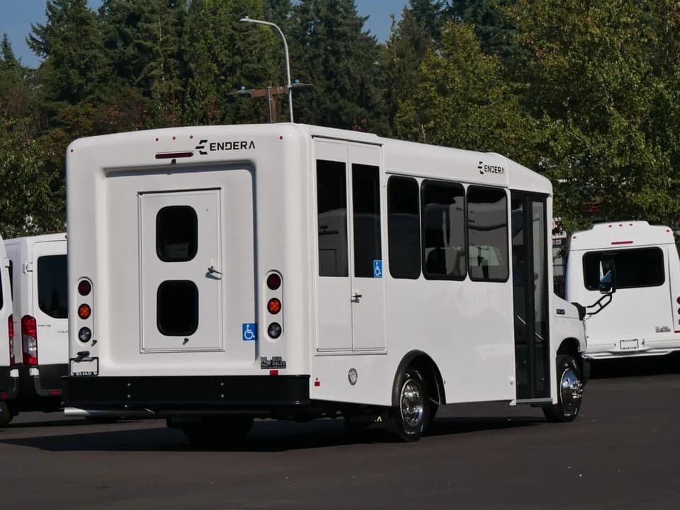 2023 Ford Endera - Thumbnail 3 2023 Ford Endera - Thumbnail 3