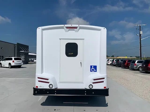 2024 Chevrolet Terra Transit Cutaway - Thumbnail 3 2024 Chevrolet Terra Transit Cutaway - Thumbnail 3