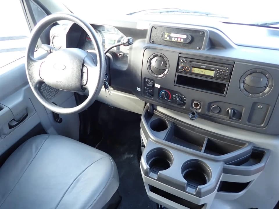 2013 Starcraft Allstar ADA Shuttle Bus - Thumbnail 8 2013 Starcraft Allstar ADA Shuttle Bus - Thumbnail 8