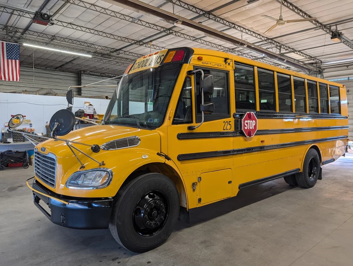 2018 Thomas SAF-T-LINER C2 bus 2018 Thomas SAF-T-LINER C2 bus