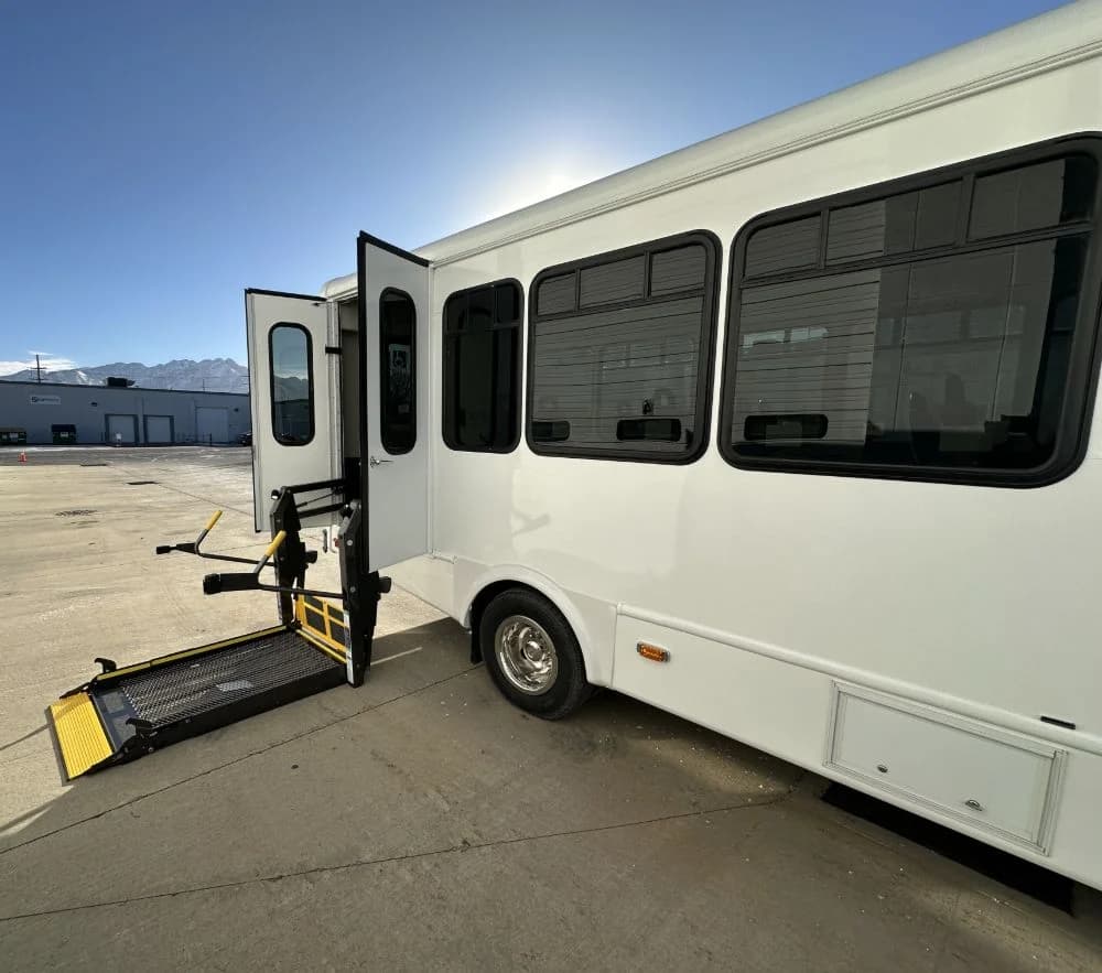 2024 Glaval Universal - Thumbnail 7 2024 Glaval Universal - Thumbnail 7