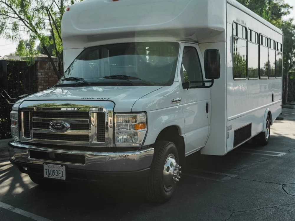 2012 Ford E 450 Starcraft bus 2012 Ford E 450 Starcraft bus