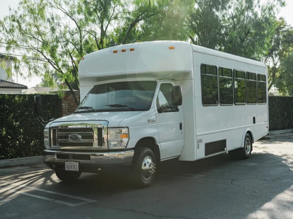 2012 Ford E450 bus 2012 Ford E450 bus