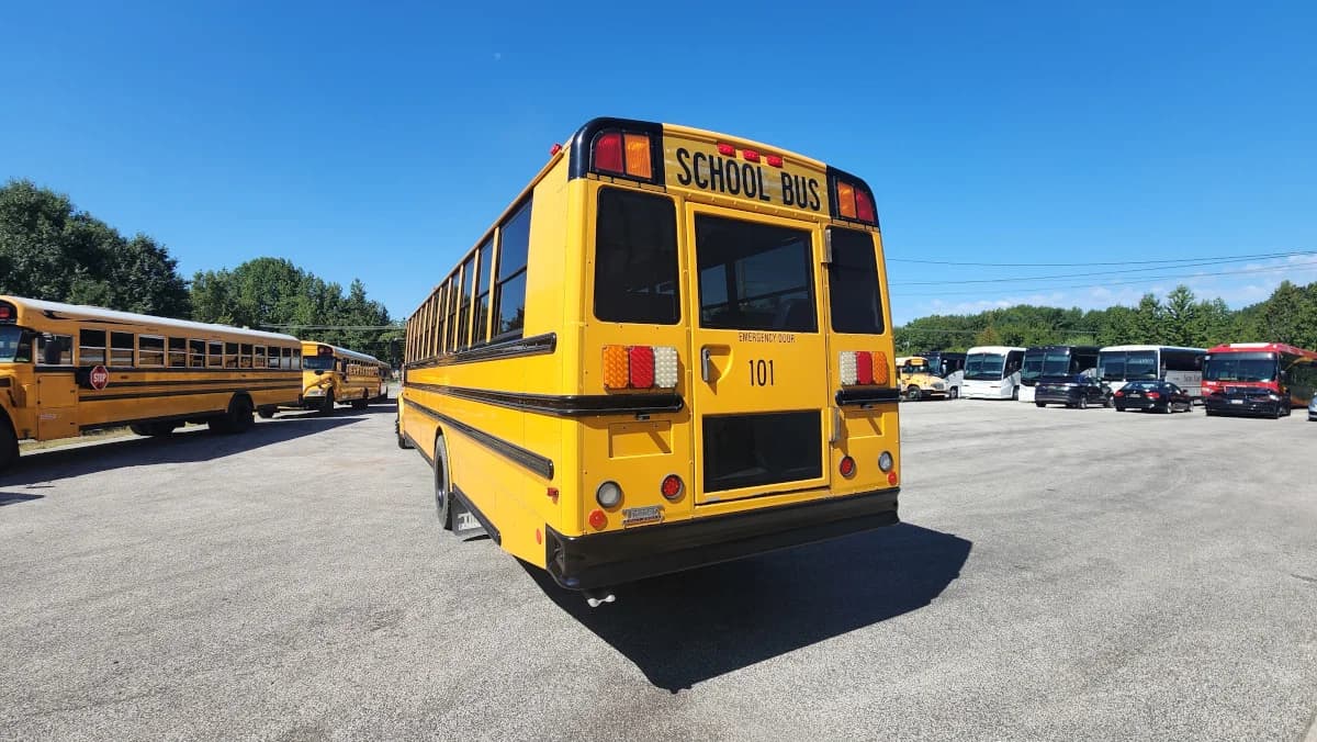 2017 Thomas C2 78 Passenger - Thumbnail 21 2017 Thomas C2 78 Passenger - Thumbnail 21