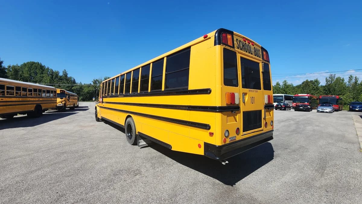 2017 Thomas C2 78 Passenger - Thumbnail 22 2017 Thomas C2 78 Passenger - Thumbnail 22