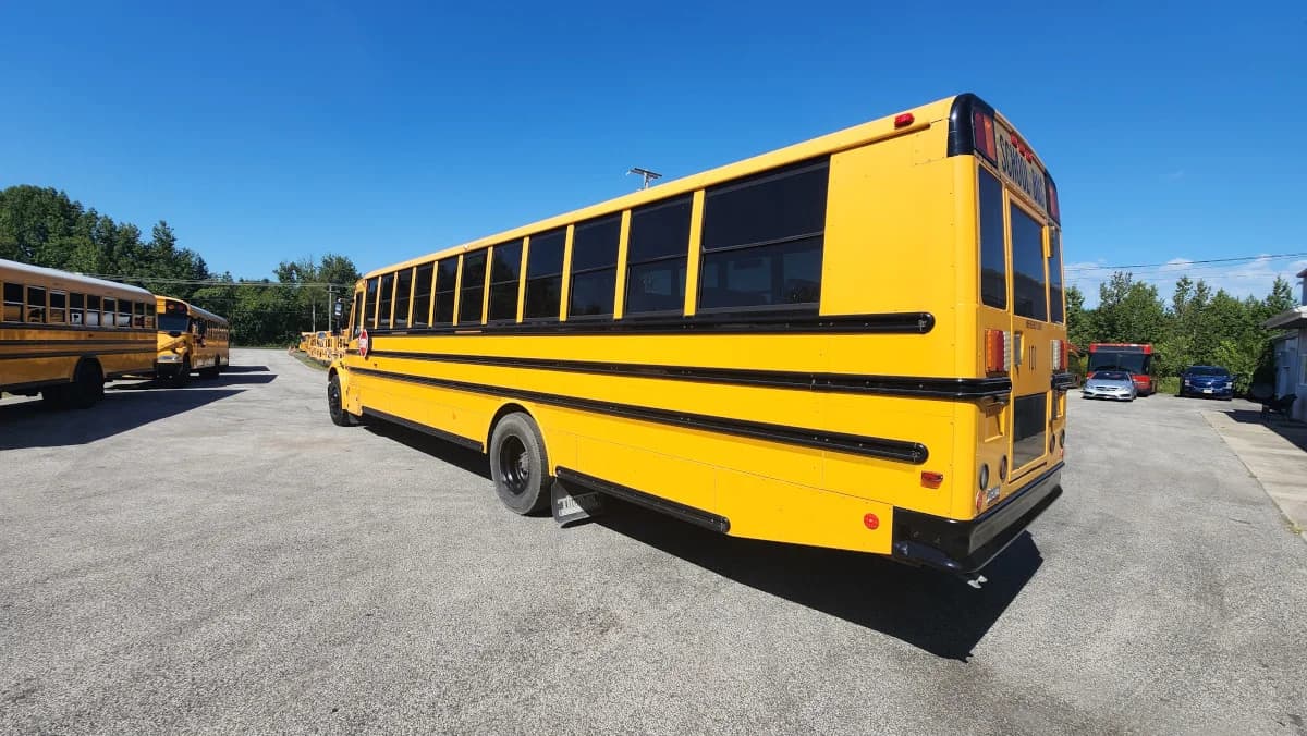 2017 Thomas C2 78 Passenger - Thumbnail 4 2017 Thomas C2 78 Passenger - Thumbnail 4