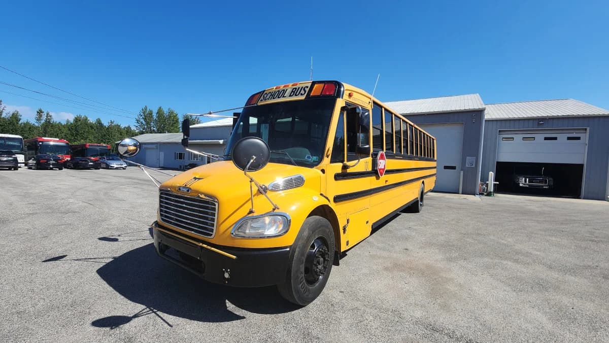 2017 Thomas C2 78 Passenger - Thumbnail 15 2017 Thomas C2 78 Passenger - Thumbnail 15