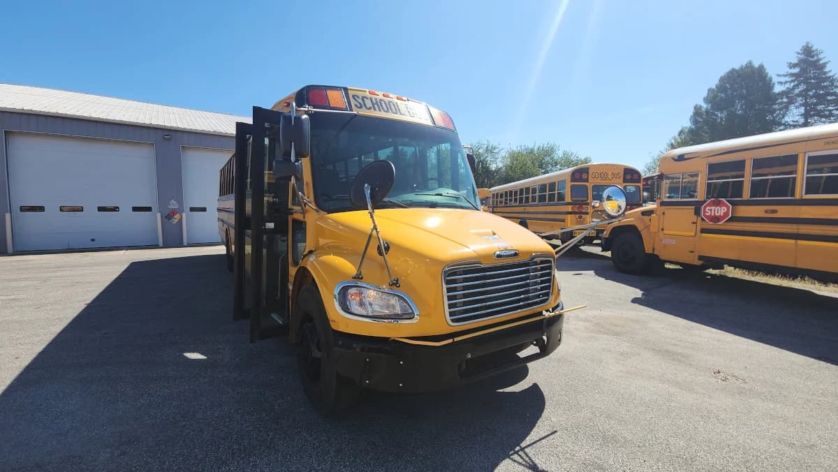 2017 Thomas C2 78 Passenger - Thumbnail 17 2017 Thomas C2 78 Passenger - Thumbnail 17