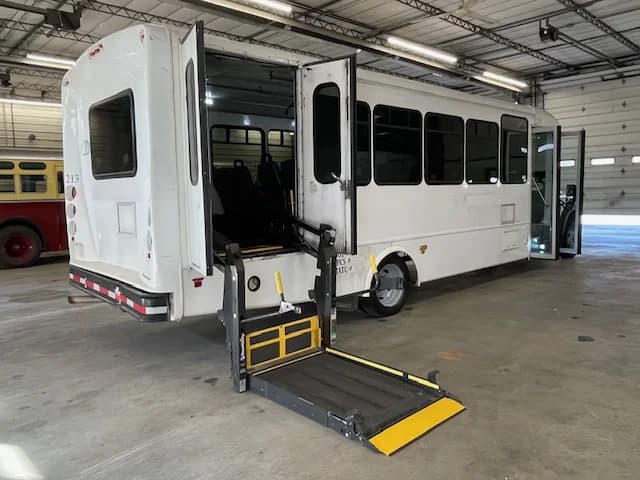 2018 Ford F-550 ADA Starcraft 26P - Image 21 2018 Ford F-550 ADA Starcraft 26P - Image 21