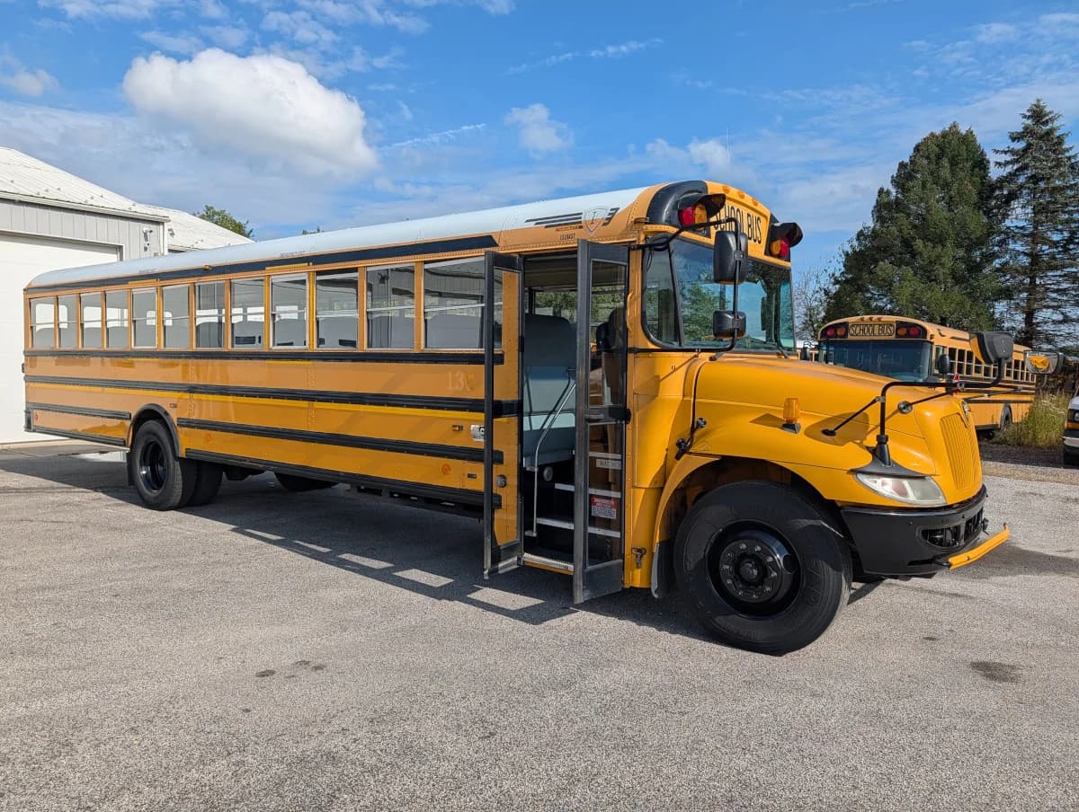 2015 International CE 72P - Thumbnail 2 2015 International CE 72P - Thumbnail 2