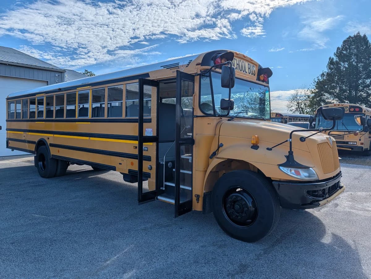 2016 International CE 72P  - Image 2 2016 International CE 72P  - Image 2