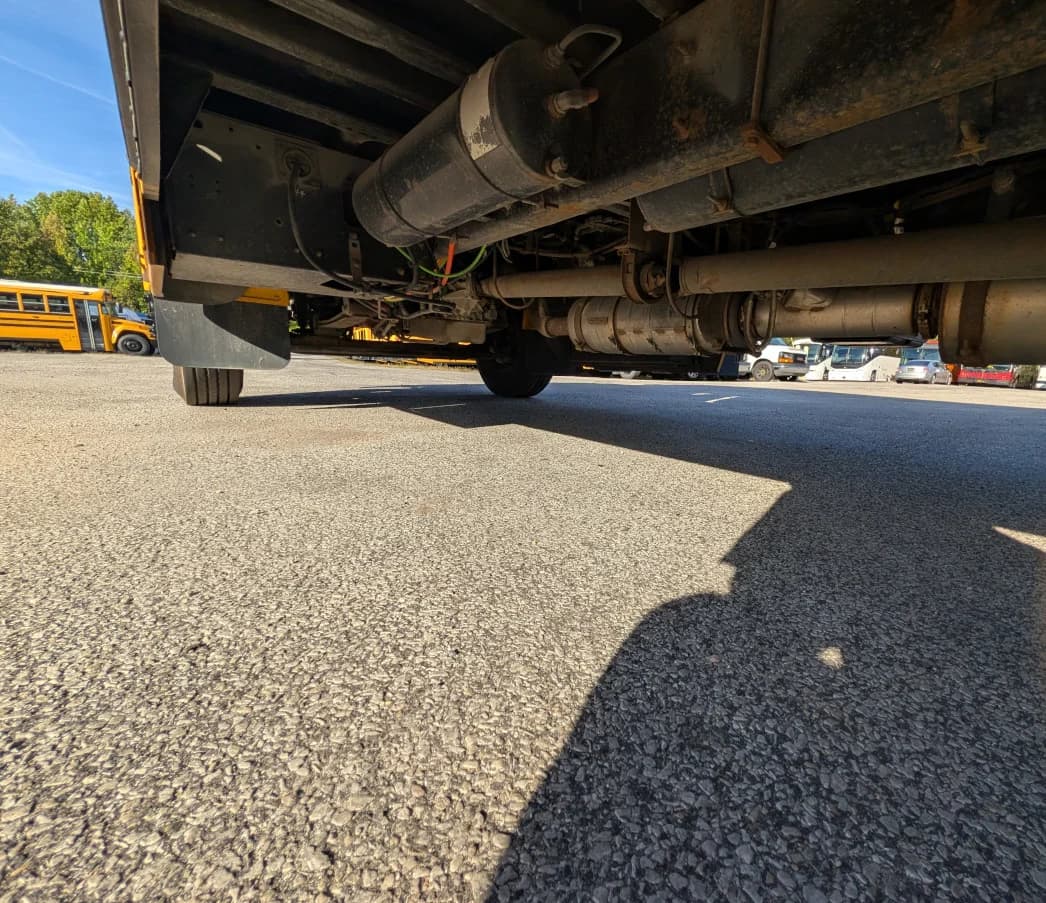 2016 International CE 72 Passenger - Image 13 2016 International CE 72 Passenger - Image 13