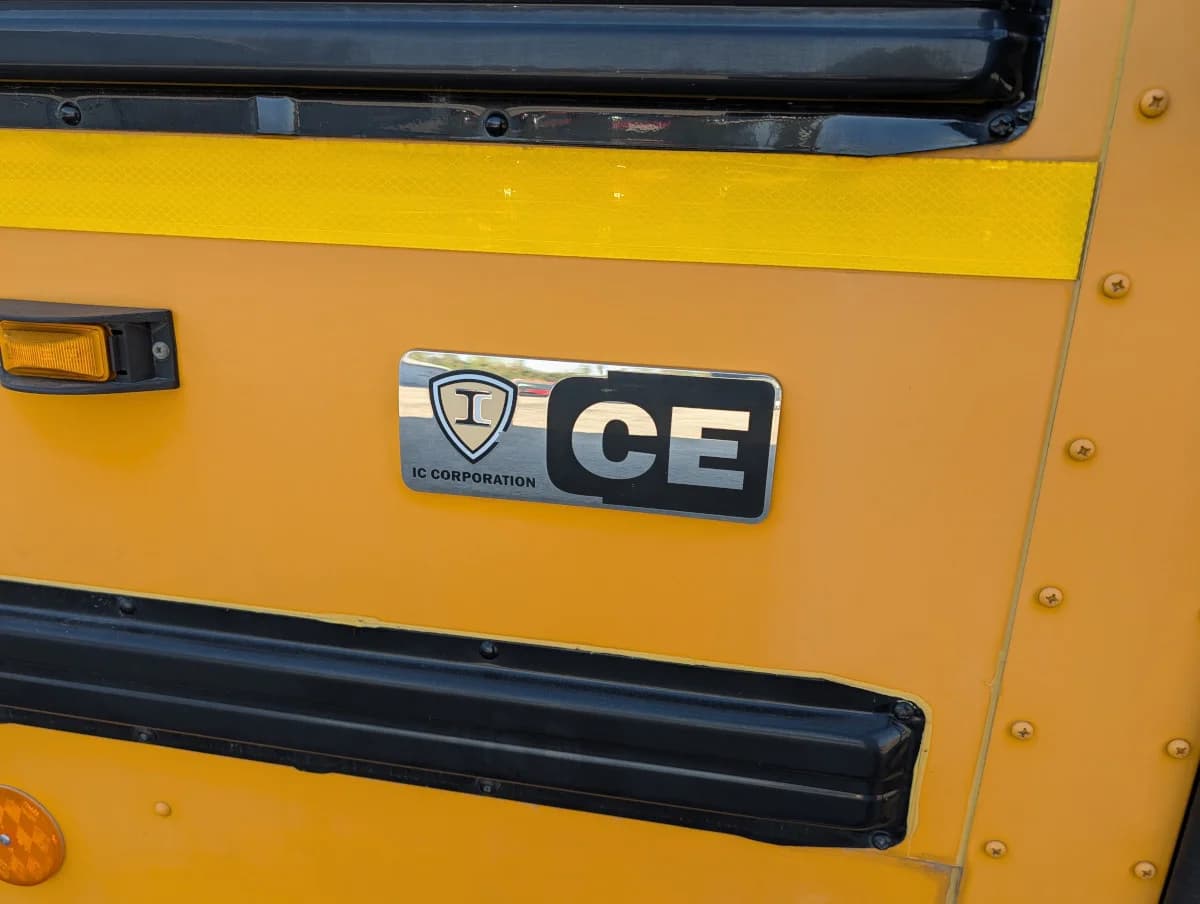 2016 International CE 72 Passenger - Image 24 2016 International CE 72 Passenger - Image 24