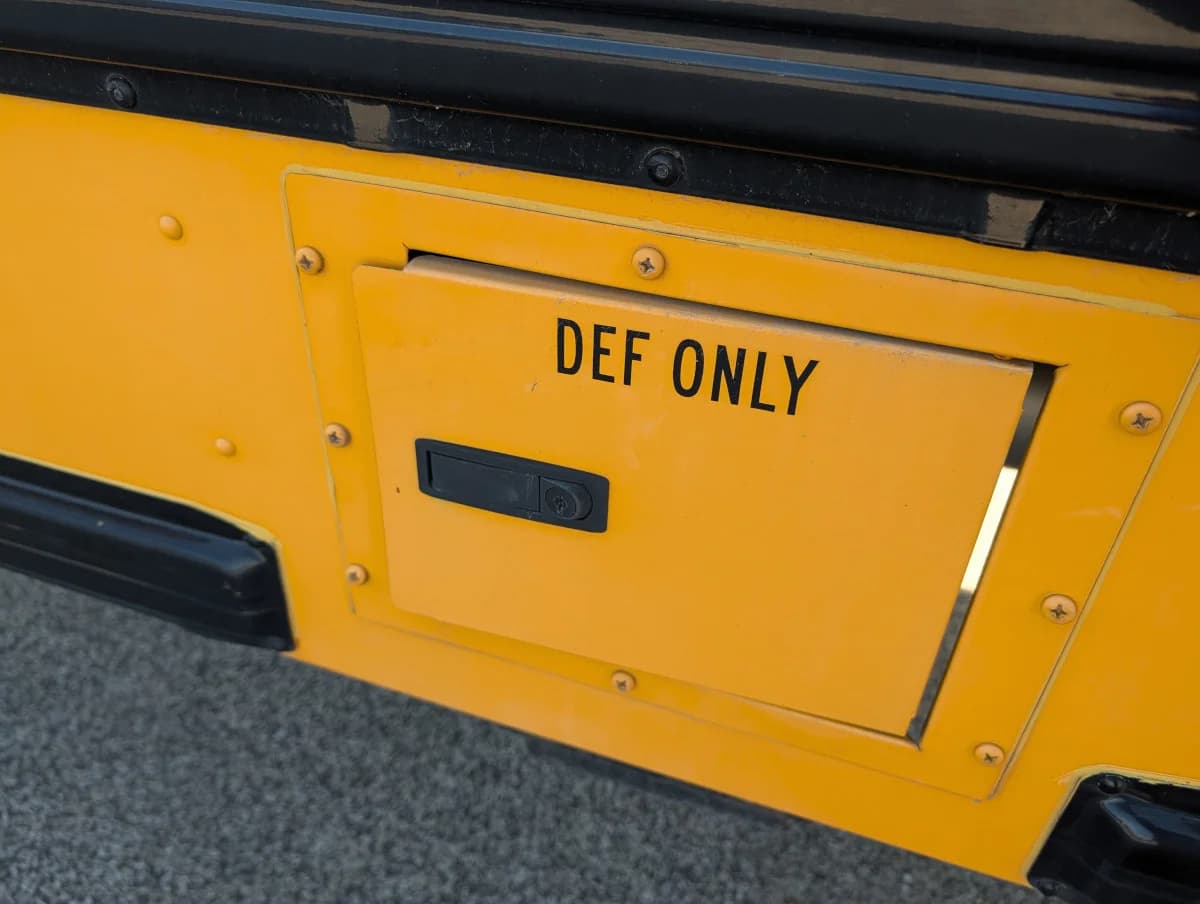 2016 International CE 72 Passenger - Image 25 2016 International CE 72 Passenger - Image 25