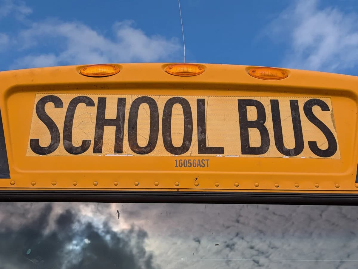 2016 International CE 72 Passenger - Image 33 2016 International CE 72 Passenger - Image 33