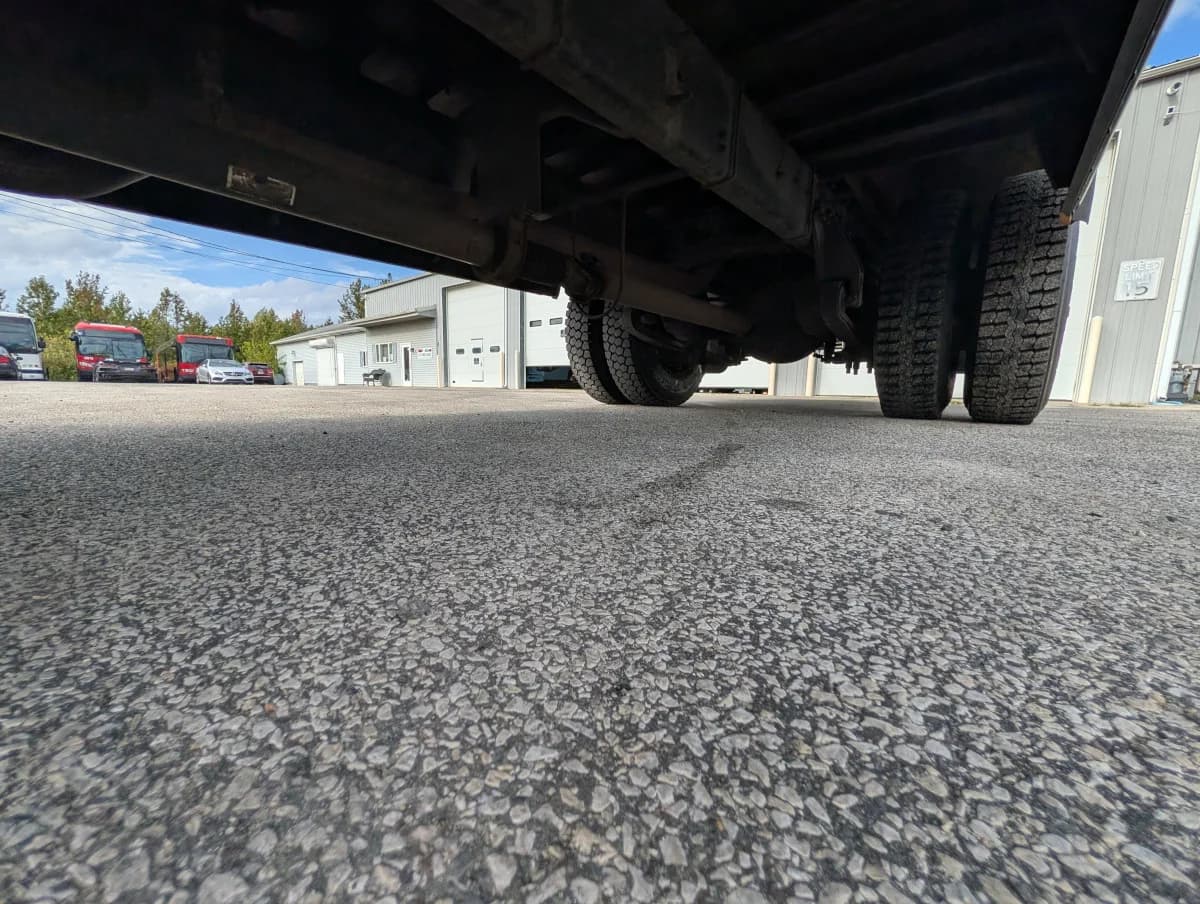 2016 International CE 72 Passenger - Image 11 2016 International CE 72 Passenger - Image 11