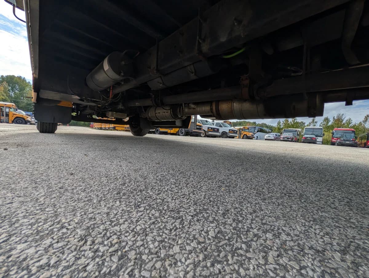 2016 International CE 72 Passenger - Image 12 2016 International CE 72 Passenger - Image 12