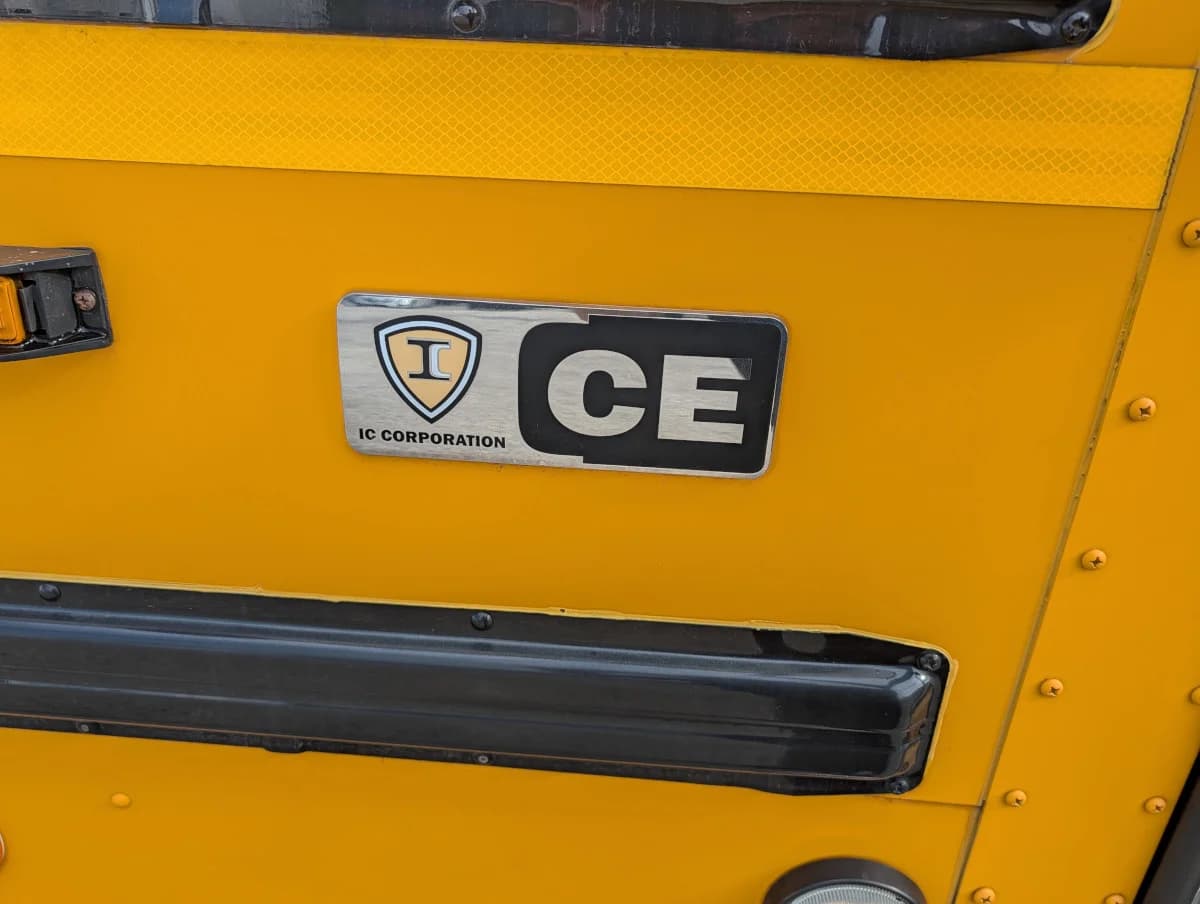 2016 International CE 72 Passenger - Image 23 2016 International CE 72 Passenger - Image 23