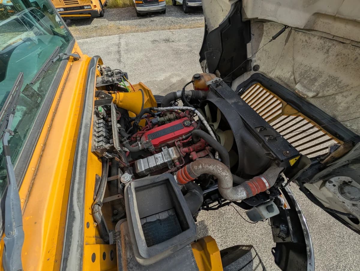 2016 International CE 72 Passenger - Image 27 2016 International CE 72 Passenger - Image 27