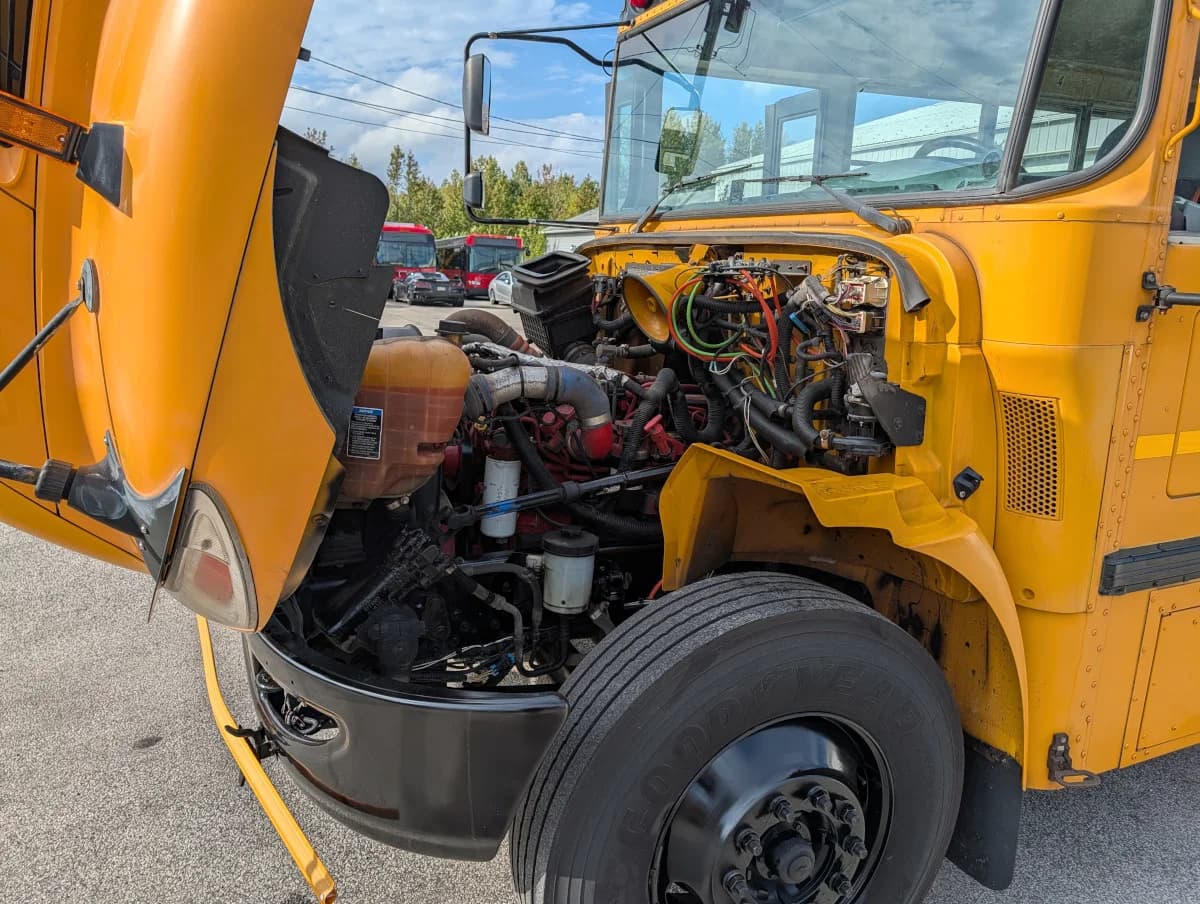 2016 International CE 72 Passenger - Image 31 2016 International CE 72 Passenger - Image 31