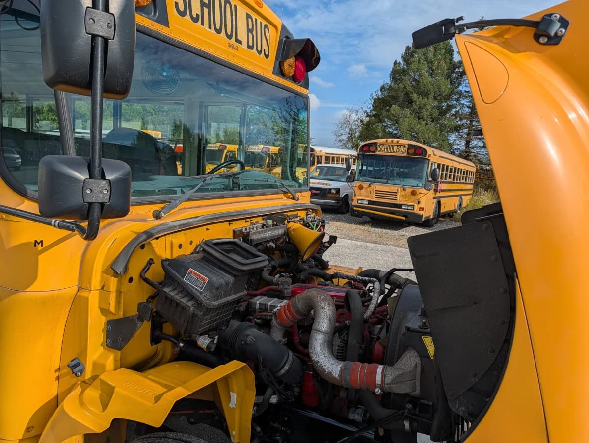 2016 International CE 72 Passenger - Image 32 2016 International CE 72 Passenger - Image 32