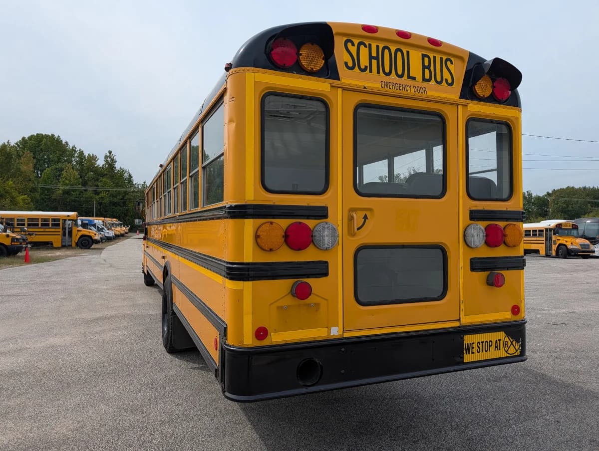 2016 International CE 72 Passenger - Thumbnail 24 2016 International CE 72 Passenger - Thumbnail 24