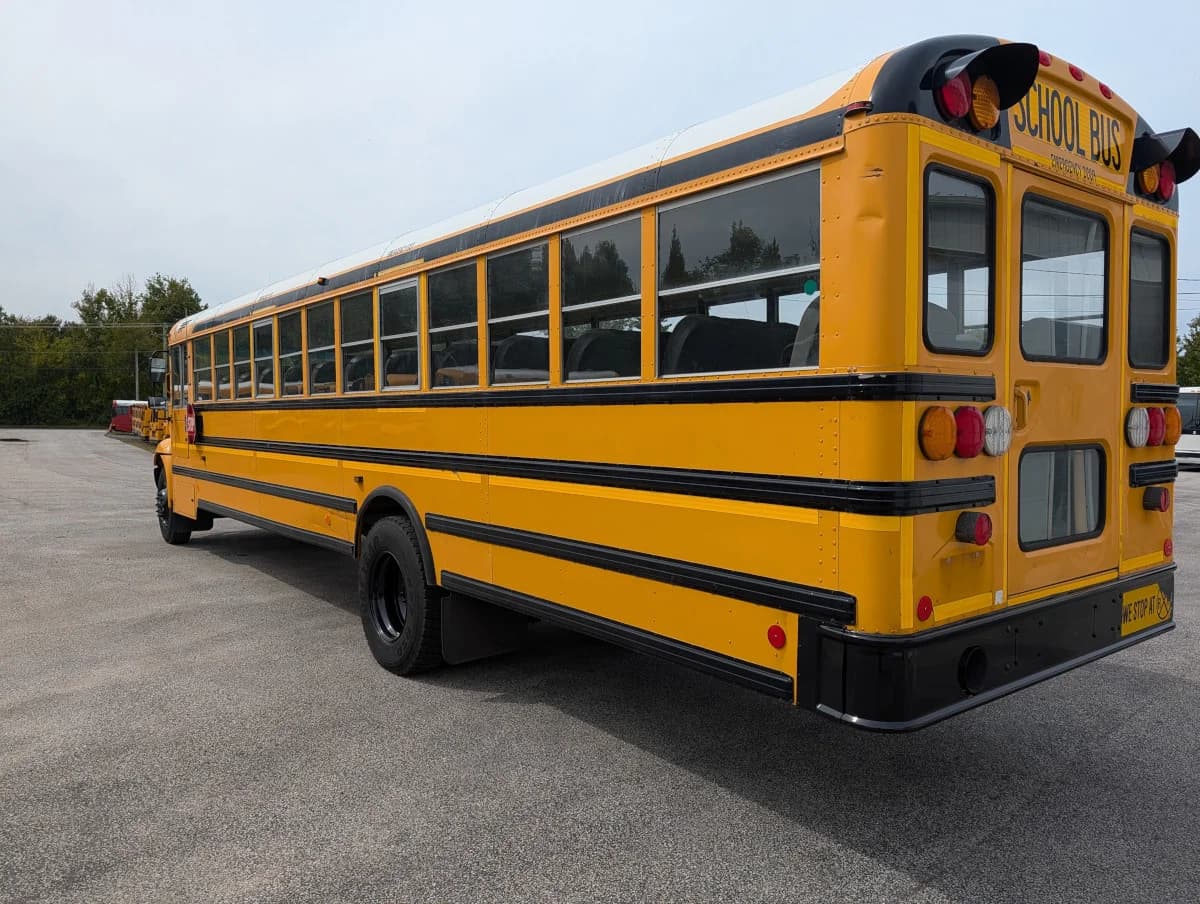 2016 International CE 72 Passenger - Thumbnail 25 2016 International CE 72 Passenger - Thumbnail 25