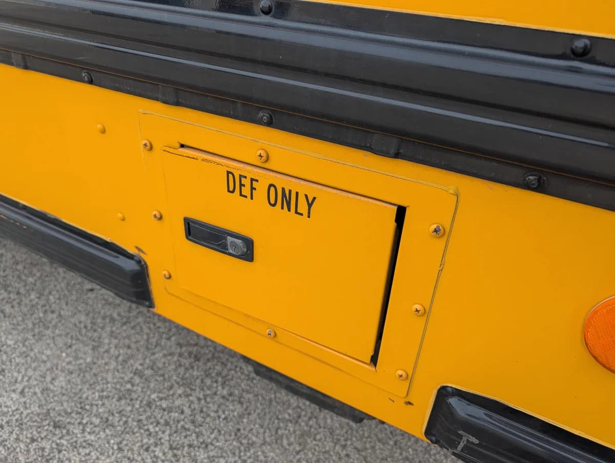 2016 International CE 72 Passenger - Thumbnail 17 2016 International CE 72 Passenger - Thumbnail 17