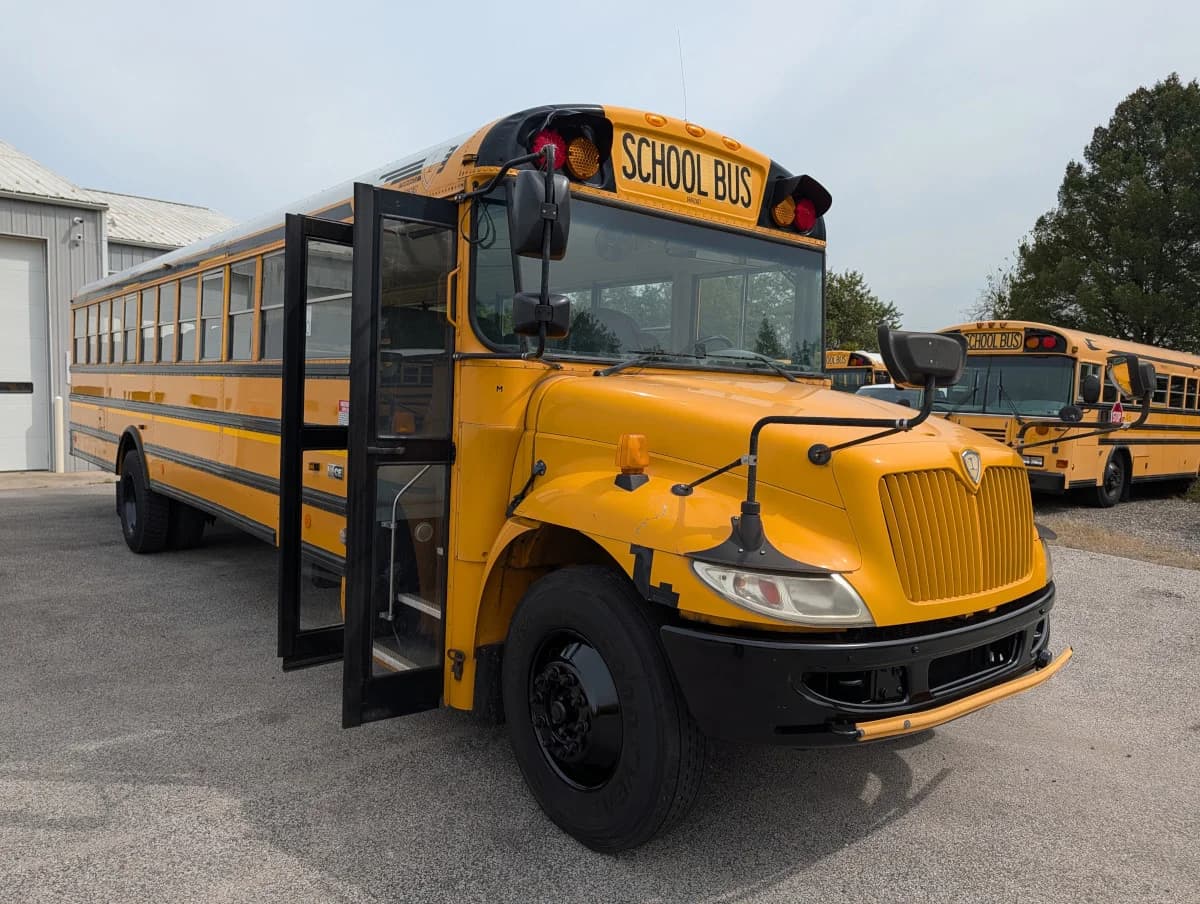 2016 International CE 72 Passenger - Thumbnail 21 2016 International CE 72 Passenger - Thumbnail 21