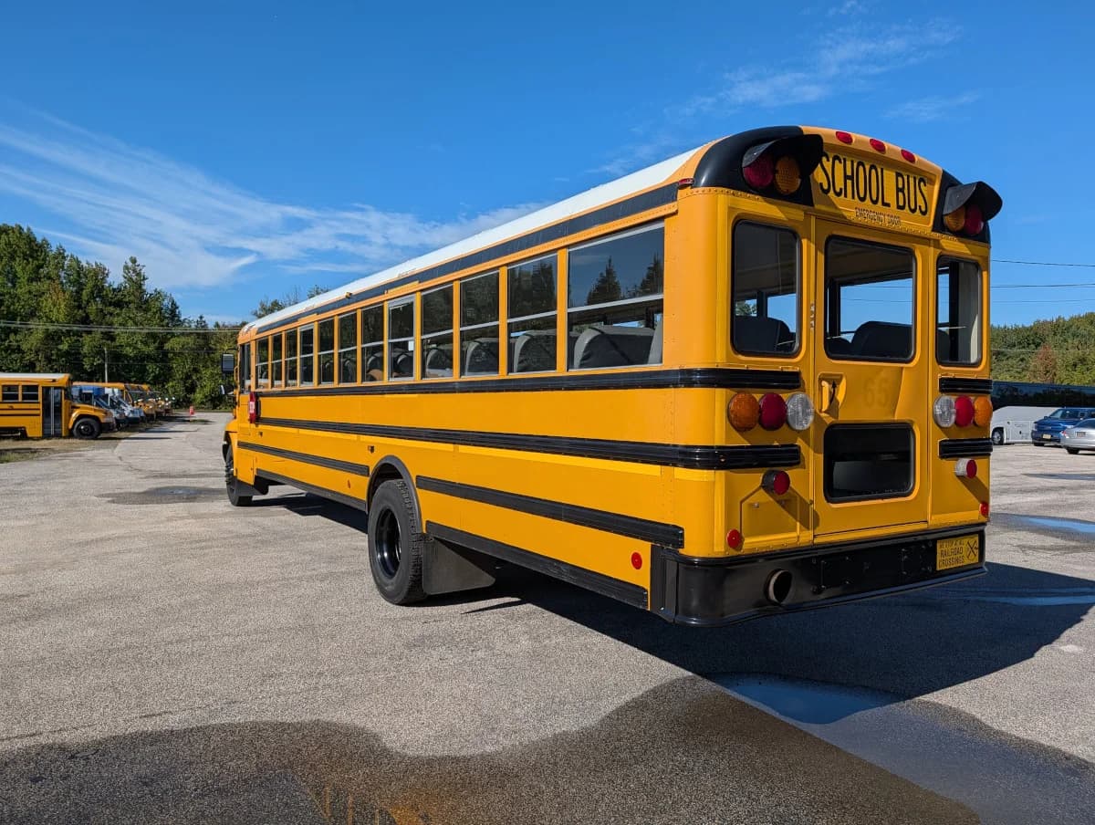 2016 International CE 72 Passenger - Thumbnail 26 2016 International CE 72 Passenger - Thumbnail 26