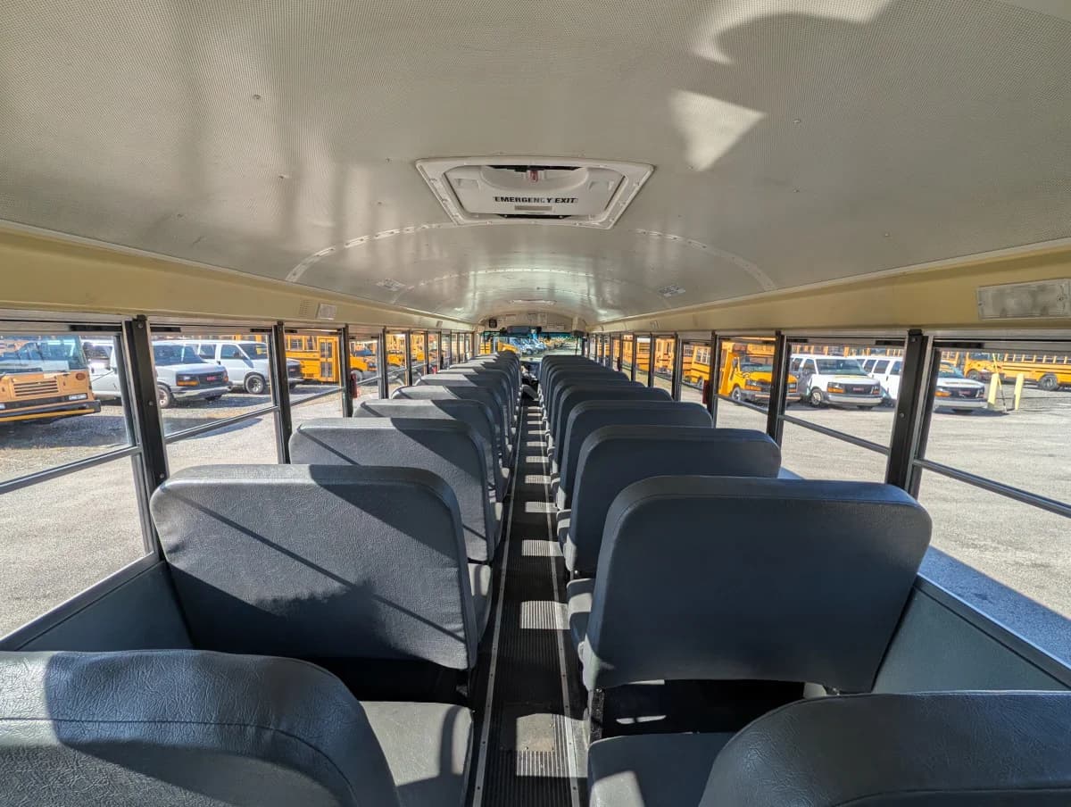 2016 International CE 72 Passenger - Thumbnail 10 2016 International CE 72 Passenger - Thumbnail 10