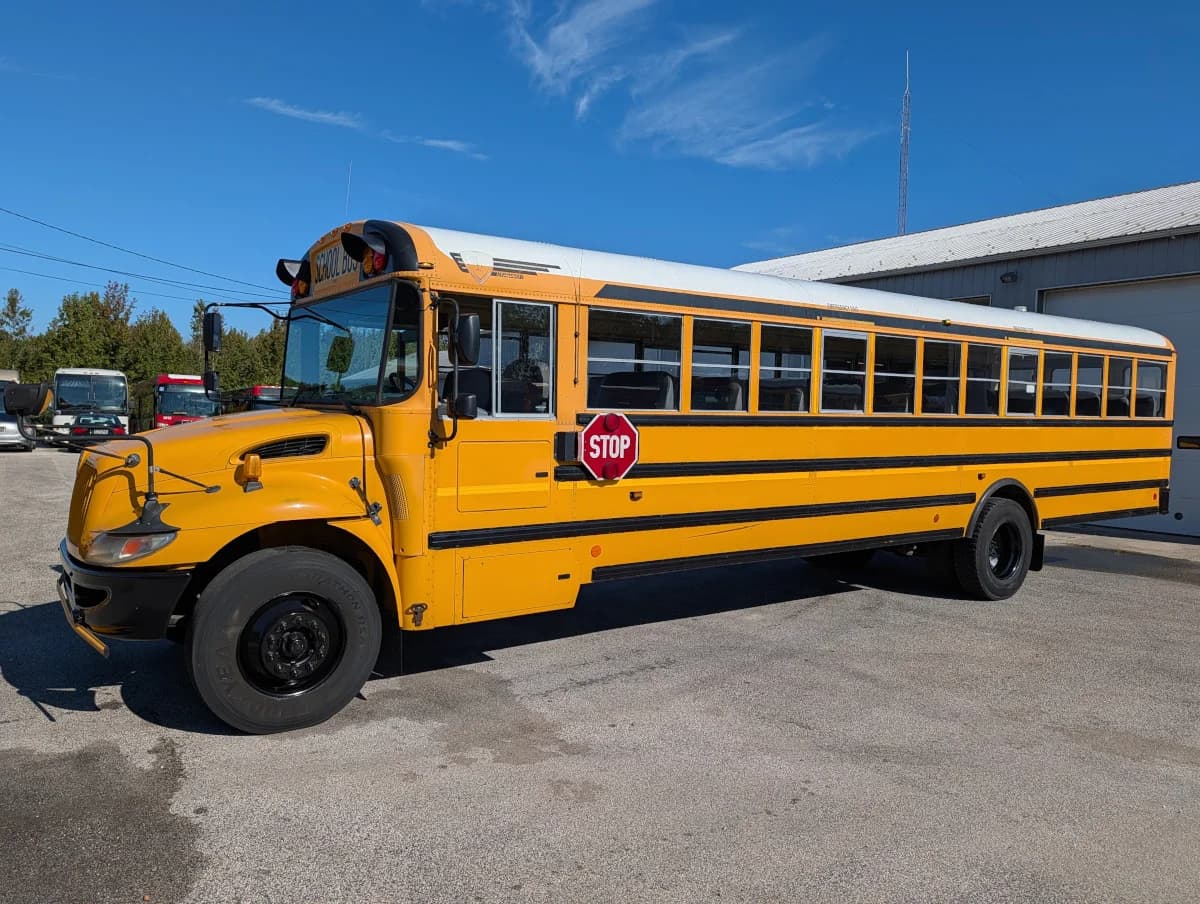 2016 International CE 72 Passenger - Thumbnail 19 2016 International CE 72 Passenger - Thumbnail 19