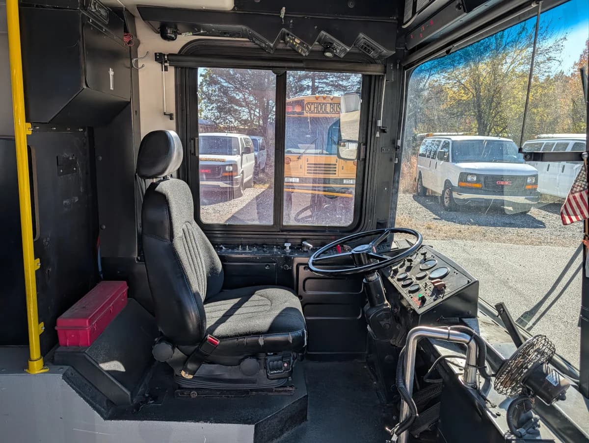 2007 Gillig Low Floor Transit - Thumbnail 8 2007 Gillig Low Floor Transit - Thumbnail 8