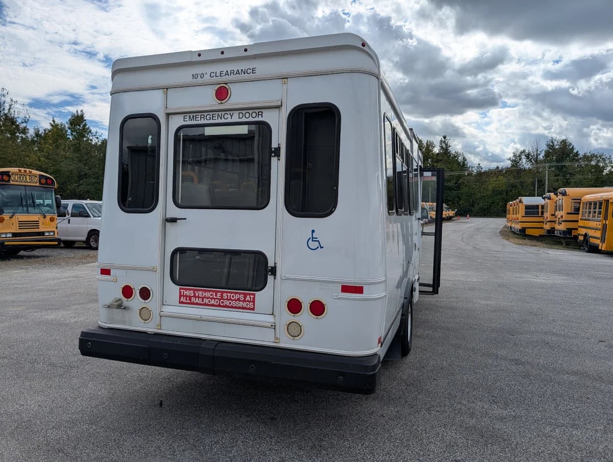 2017 Ford E-450 ADA 14 Passenger - Image 25 2017 Ford E-450 ADA 14 Passenger - Image 25