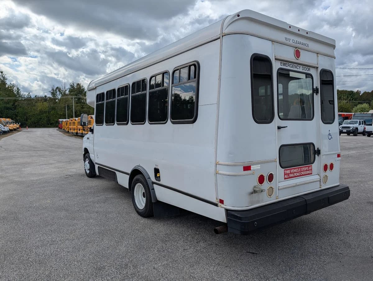 2017 Ford E-450 ADA 14 Passenger - Image 27 2017 Ford E-450 ADA 14 Passenger - Image 27