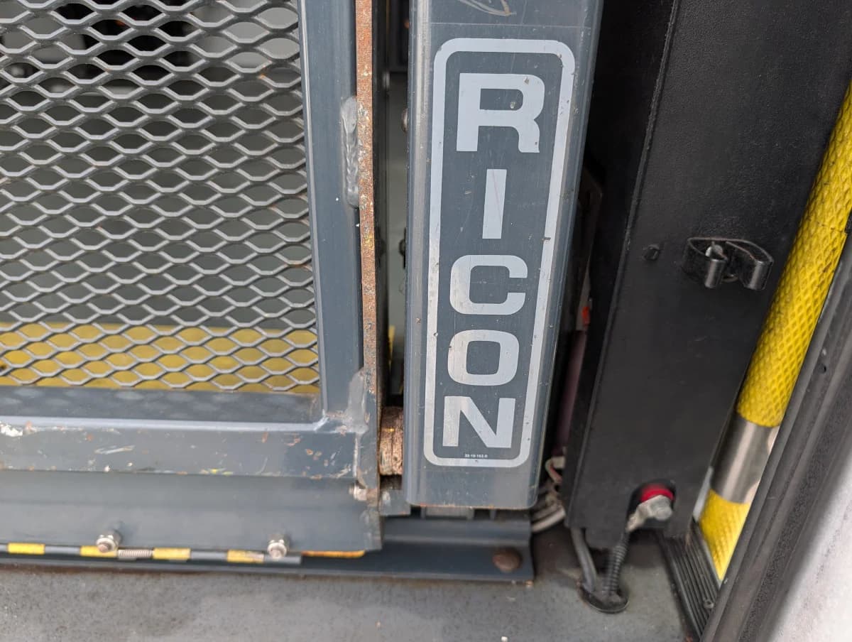 2017 Ford E-450 ADA 14 Passenger - Image 33 2017 Ford E-450 ADA 14 Passenger - Image 33