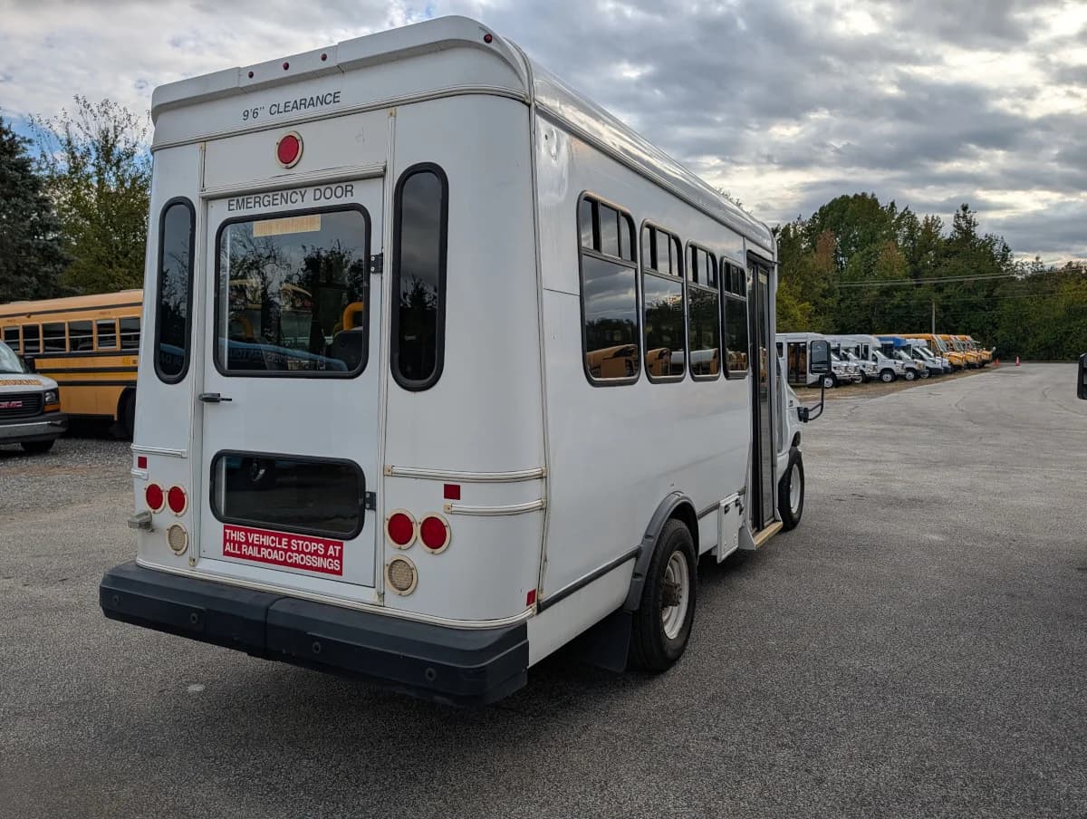 2016 Ford E350 Non-CDL 12P - Thumbnail 24 2016 Ford E350 Non-CDL 12P - Thumbnail 24