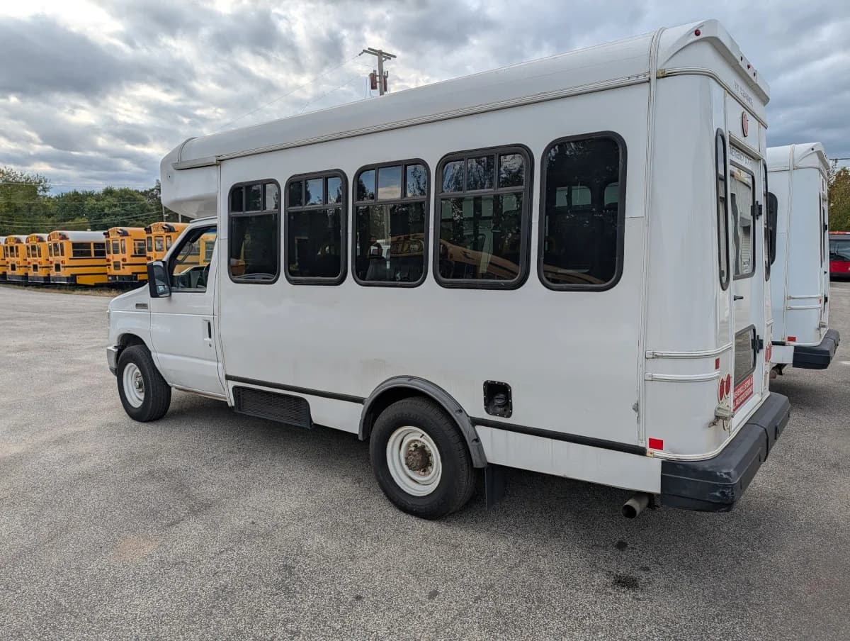 2016 Ford E350 Non-CDL 12P - Thumbnail 4 2016 Ford E350 Non-CDL 12P - Thumbnail 4