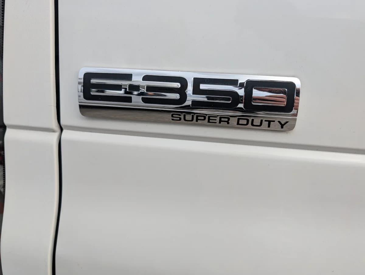 2016 Ford E350 Non-CDL 12P - Thumbnail 19 2016 Ford E350 Non-CDL 12P - Thumbnail 19