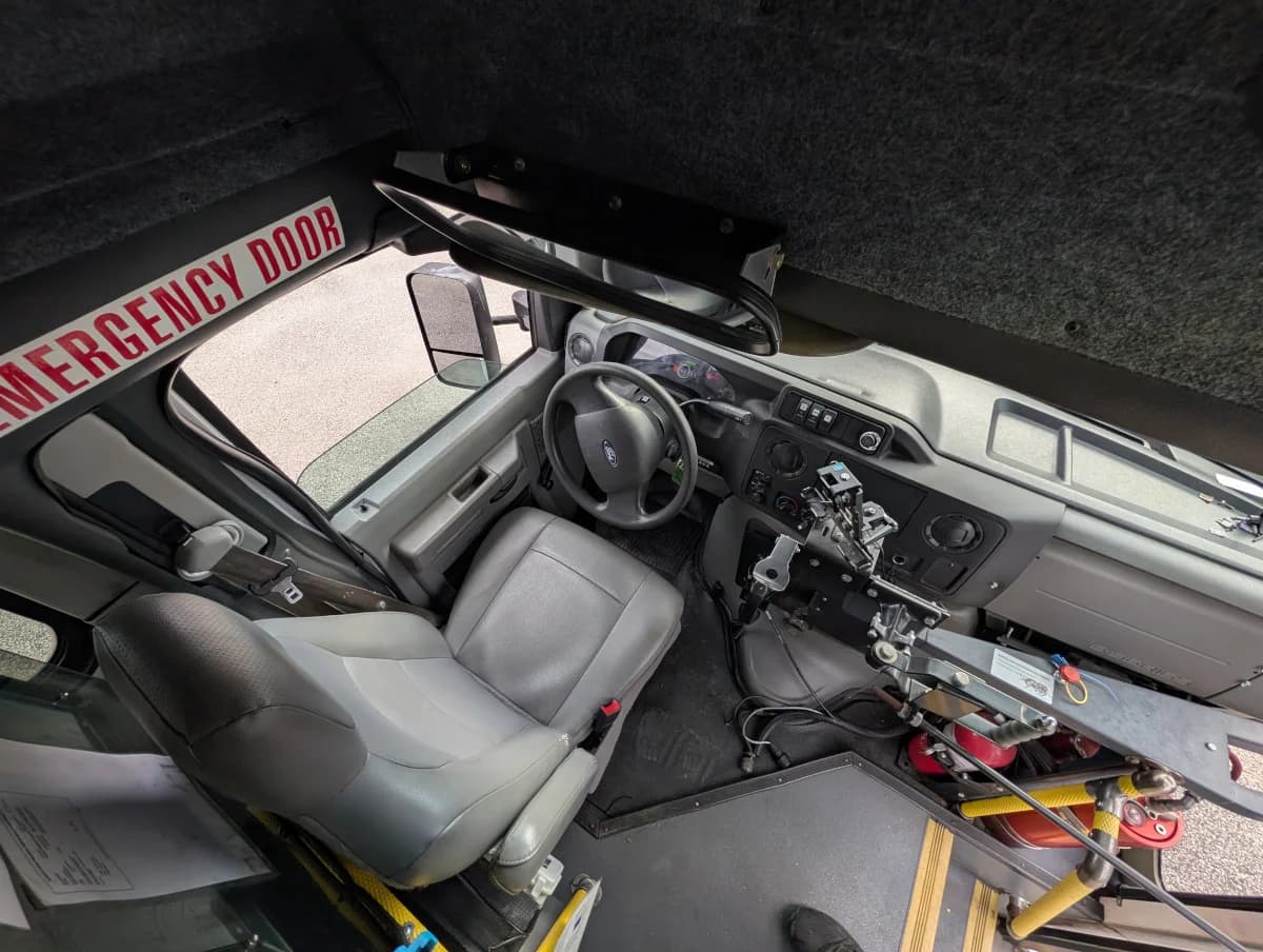 2016 Ford E350 Non-CDL 12P - Thumbnail 7 2016 Ford E350 Non-CDL 12P - Thumbnail 7