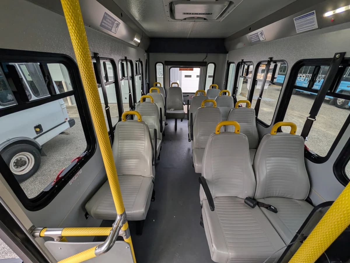 2016 Ford E350 Non-CDL 12P - Thumbnail 8 2016 Ford E350 Non-CDL 12P - Thumbnail 8