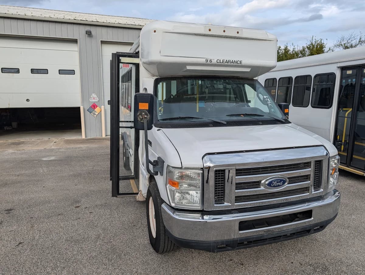 2016 Ford E-350 Shuttle 12P - Thumbnail 20 2016 Ford E-350 Shuttle 12P - Thumbnail 20