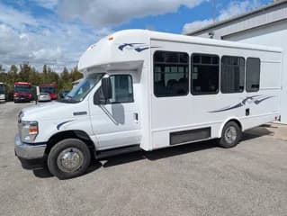 2025 Ford E450 bus 2025 Ford E450 bus