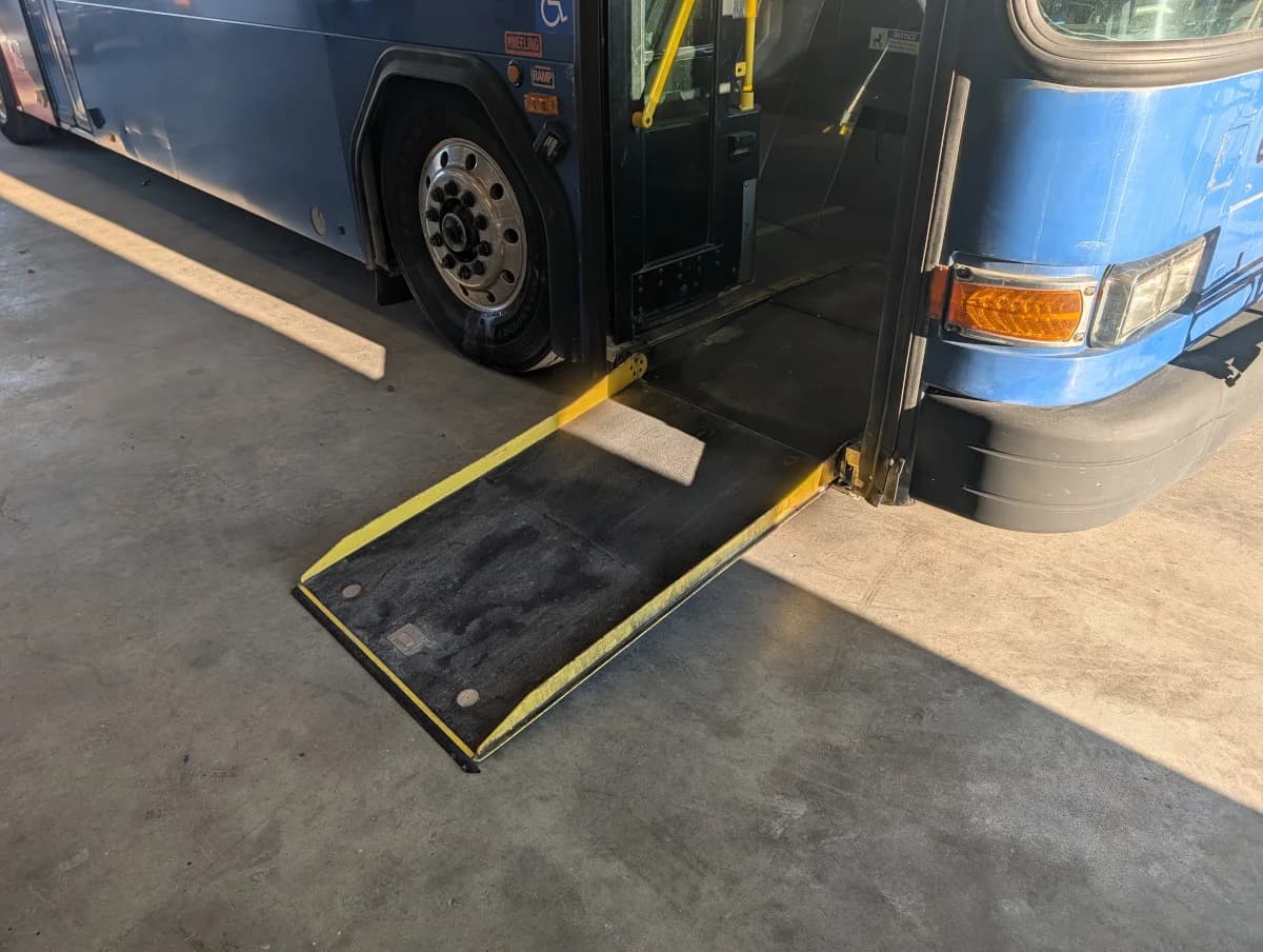 2012 GILLING LOW FLOOR - Thumbnail 28 2012 GILLING LOW FLOOR - Thumbnail 28