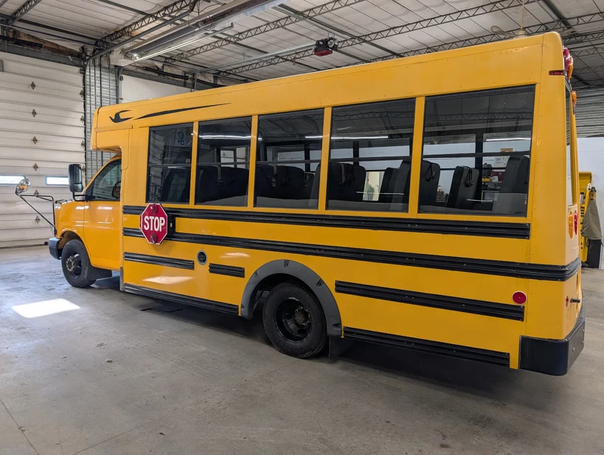 2013 Chevrolet Microbird 28P - Thumbnail 4 2013 Chevrolet Microbird 28P - Thumbnail 4