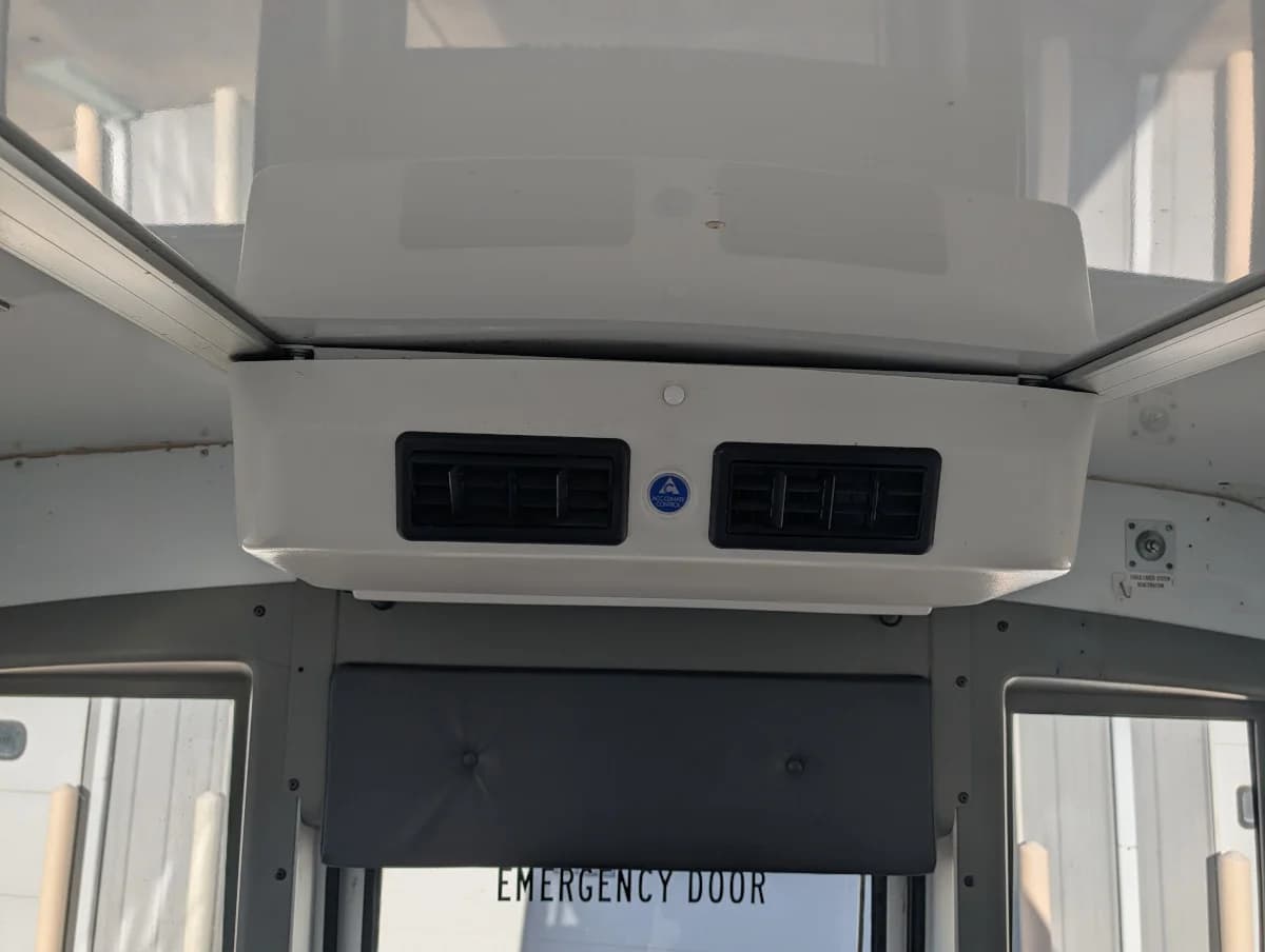 2013 Chevrolet Microbird 28P - Thumbnail 10 2013 Chevrolet Microbird 28P - Thumbnail 10