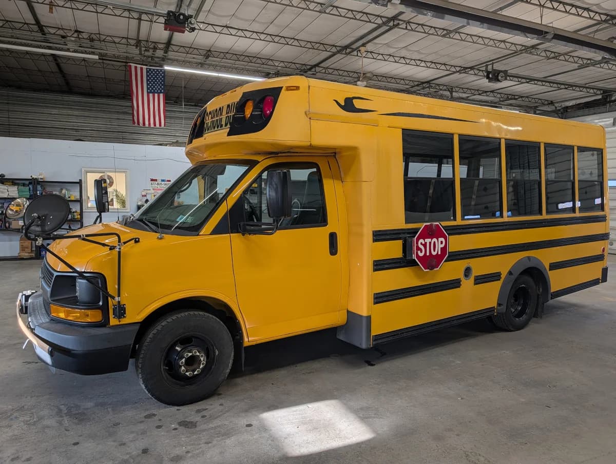 2013 Chevrolet Microbird bus 2013 Chevrolet Microbird bus