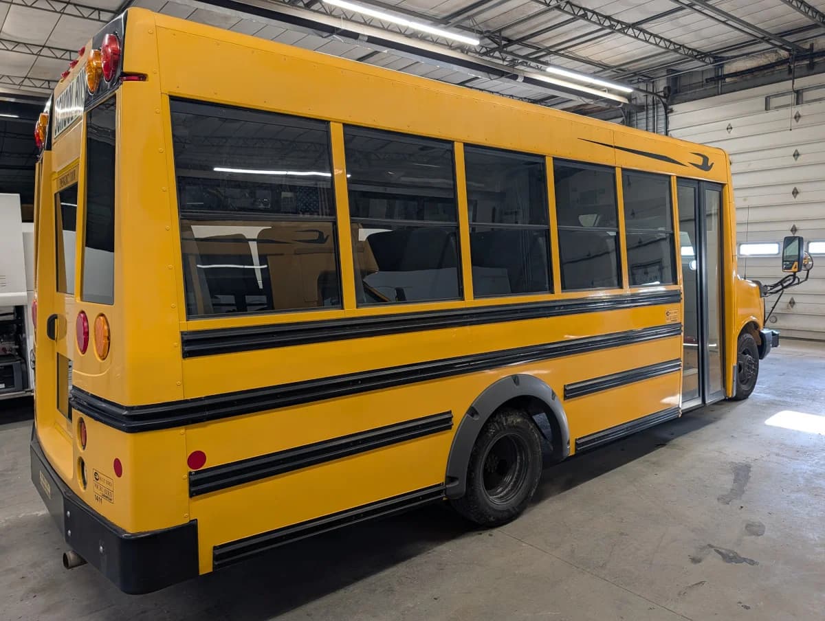 2013 Chevrolet Microbird 28P - Thumbnail 3 2013 Chevrolet Microbird 28P - Thumbnail 3