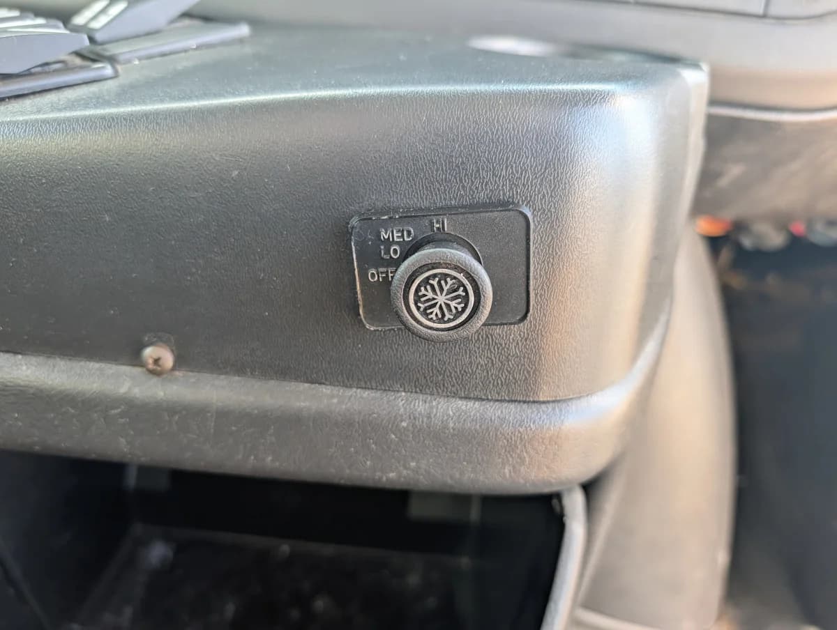 2013 Chevrolet Microbird 28P - Thumbnail 10 2013 Chevrolet Microbird 28P - Thumbnail 10