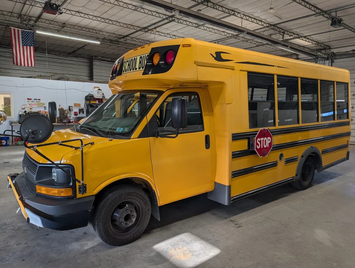 2013 Chevrolet Microbird bus 2013 Chevrolet Microbird bus